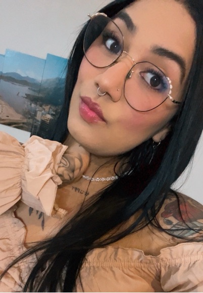 Becky from Argentina, ready for a private video chat